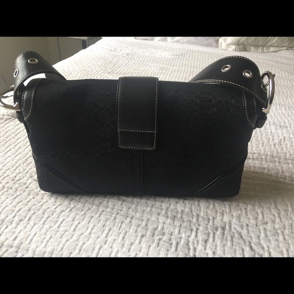Authentic Coach shoulder bag - Picture 2 of 4